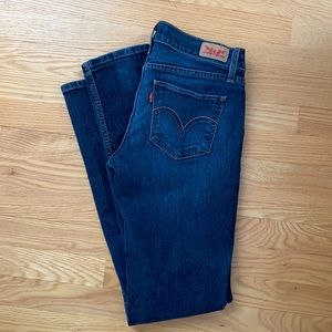 Levi 524 Too Super Low Jeans